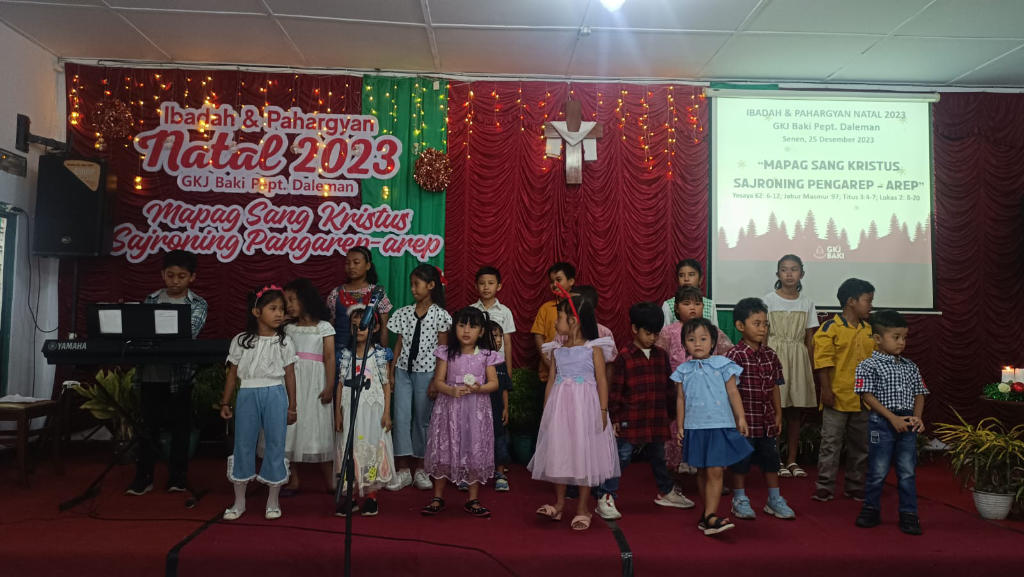 galeri, Ibadah dan Perayaan Natal 2023 di Gereja Pepanthan Daleman, gereja kristen jawa, gkj, gkj baki, gereja kristen jawa baki, baki, sukoharjo, gkj klasis sukoharjo, klasis sukoharjo, klasis, sinode gkj, sinode 