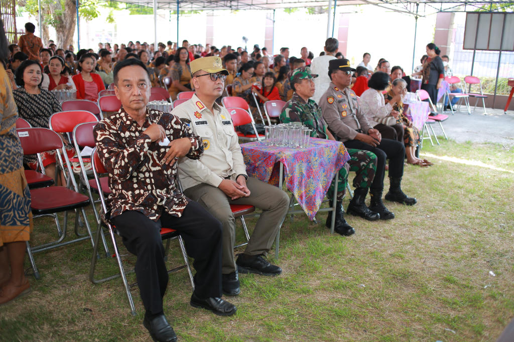 galeri, Ibadah dan Perayaan Natal 2023 di Gereja Induk, gereja kristen jawa, gkj, gkj baki, gereja kristen jawa baki, baki, sukoharjo, gkj klasis sukoharjo, klasis sukoharjo, klasis, sinode gkj, sinode 