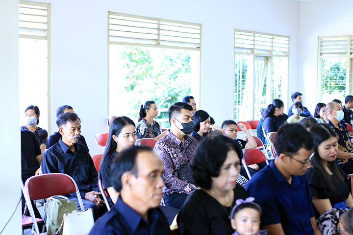 galeri, Ibadah Jumat Agung di Gereja Induk, gereja kristen jawa, gkj, gkj baki, gereja kristen jawa baki, baki, sukoharjo, gkj klasis sukoharjo, klasis sukoharjo, klasis, sinode gkj, sinode 