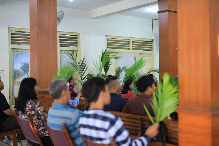 galeri, Ibadah Minggu Palma di Gereja Induk Pagi, gereja kristen jawa, gkj, gkj baki, gereja kristen jawa baki, baki, sukoharjo, gkj klasis sukoharjo, klasis sukoharjo, klasis, sinode gkj, sinode 