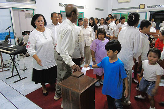 galeri, Ibadah Paskah Sore di Gereja Daleman, gereja kristen jawa, gkj, gkj baki, gereja kristen jawa baki, baki, sukoharjo, gkj klasis sukoharjo, klasis sukoharjo, klasis, sinode gkj, sinode 