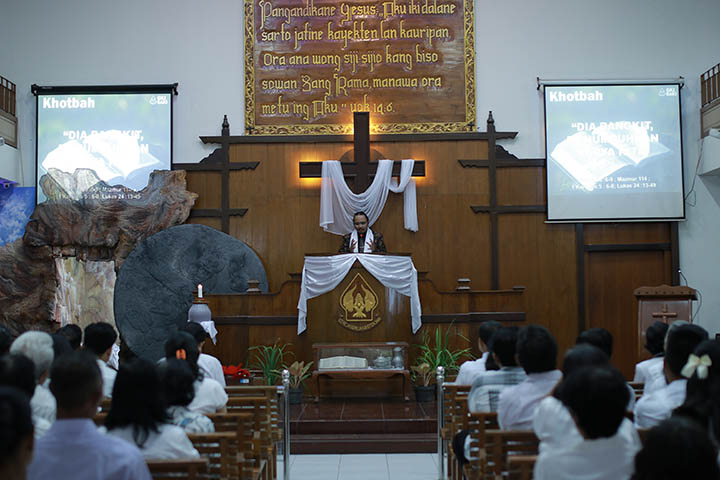 galeri, Ibadah Paskah Sore di Gereja Induk, gereja kristen jawa, gkj, gkj baki, gereja kristen jawa baki, baki, sukoharjo, gkj klasis sukoharjo, klasis sukoharjo, klasis, sinode gkj, sinode 