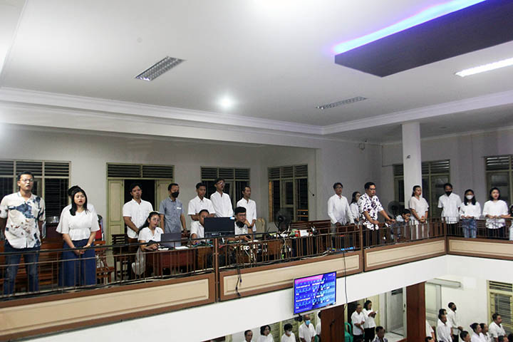 galeri, Ibadah Paskah Pagi di Gereja Induk, gereja kristen jawa, gkj, gkj baki, gereja kristen jawa baki, baki, sukoharjo, gkj klasis sukoharjo, klasis sukoharjo, klasis, sinode gkj, sinode 