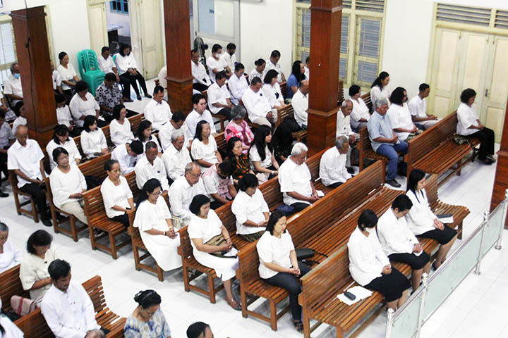 galeri, Ibadah Paskah Pagi di Gereja Induk, gereja kristen jawa, gkj, gkj baki, gereja kristen jawa baki, baki, sukoharjo, gkj klasis sukoharjo, klasis sukoharjo, klasis, sinode gkj, sinode 