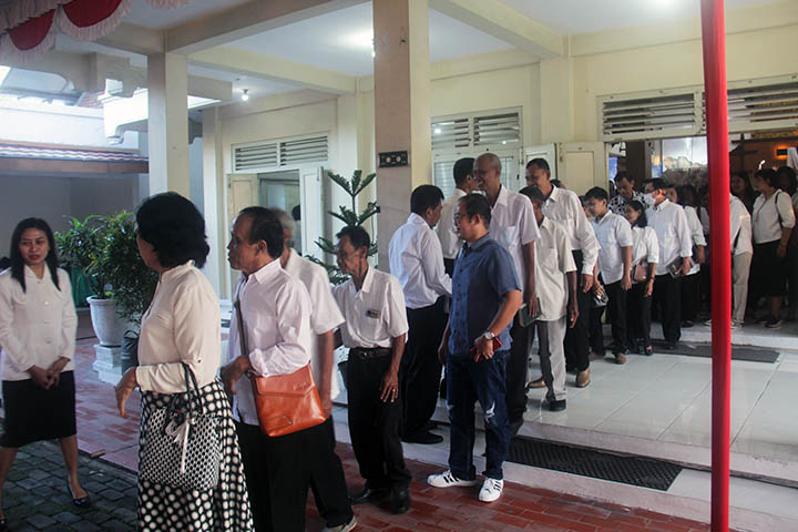 galeri, Ibadah Paskah Pagi di Gereja Induk, gereja kristen jawa, gkj, gkj baki, gereja kristen jawa baki, baki, sukoharjo, gkj klasis sukoharjo, klasis sukoharjo, klasis, sinode gkj, sinode 