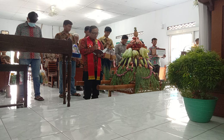 galeri, Riyaya Unduh-Unduh Tahun 2023 di Gereja Pepanthan Daleman, gereja kristen jawa, gkj, gkj baki, gereja kristen jawa baki, baki, sukoharjo, gkj klasis sukoharjo, klasis sukoharjo, klasis, sinode gkj, sinode 