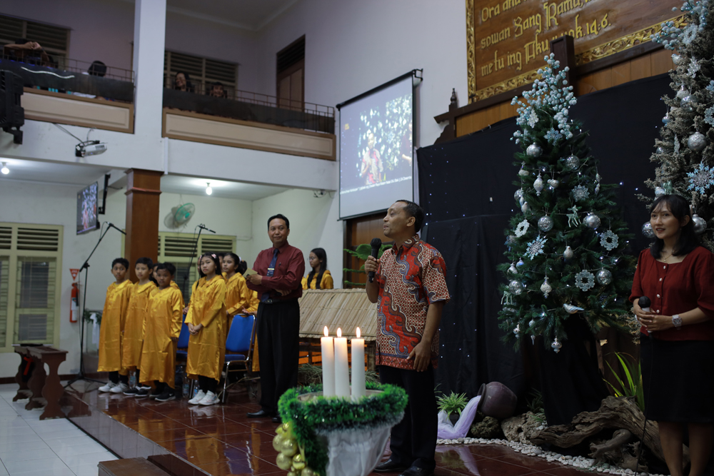 gallery kegiatan, Ibadah raya Malam Natal GKJ Baki Tahun 2024, Komisi Ibadah, gereja kristen jawa, gkj, gkj baki, gereja kristen jawa baki, baki, sukoharjo, gkj klasis sukoharjo, klasis sukoharjo, klasis, sinode gkj, sinode 