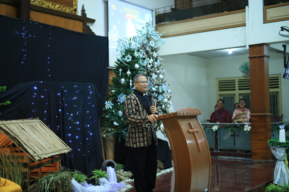 gallery kegiatan, Ibadah raya Malam Natal GKJ Baki Tahun 2024, Komisi Ibadah, gereja kristen jawa, gkj, gkj baki, gereja kristen jawa baki, baki, sukoharjo, gkj klasis sukoharjo, klasis sukoharjo, klasis, sinode gkj, sinode 
