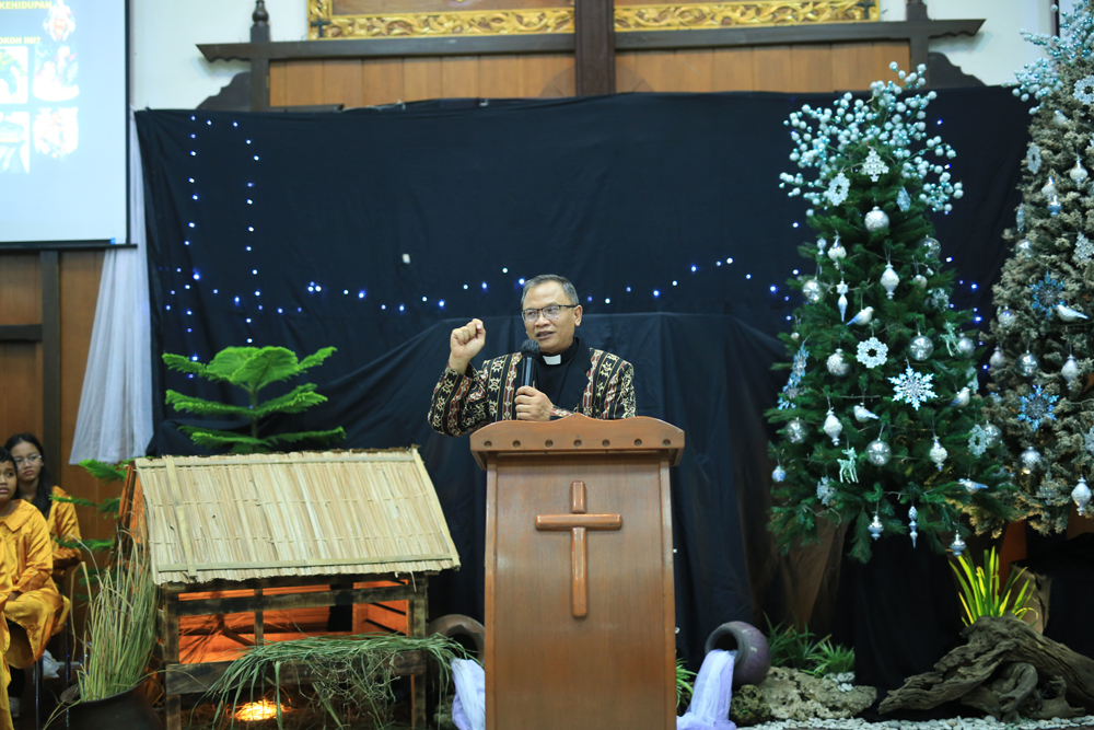gallery kegiatan, Ibadah raya Malam Natal GKJ Baki Tahun 2024, Komisi Ibadah, gereja kristen jawa, gkj, gkj baki, gereja kristen jawa baki, baki, sukoharjo, gkj klasis sukoharjo, klasis sukoharjo, klasis, sinode gkj, sinode 