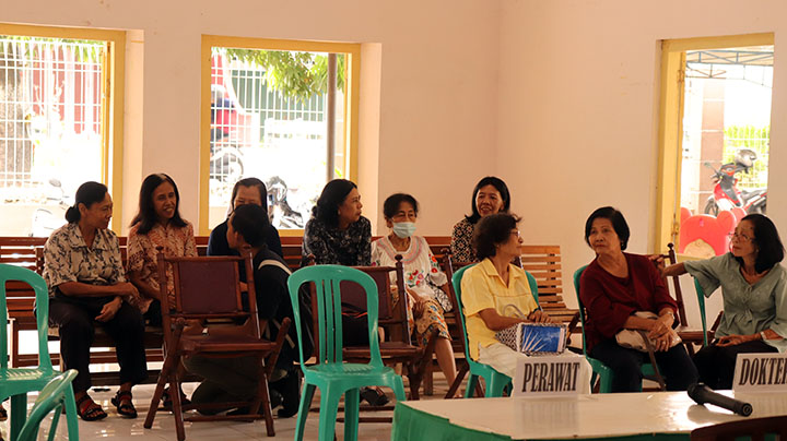 gallery kegiatan, Pelayanan Tim Kesehatan GKJ Baki dengan RS Panti Waluyo YAKKUM Surakarta, Komisi Diakonia, gereja kristen jawa, gkj, gkj baki, gereja kristen jawa baki, baki, sukoharjo, gkj klasis sukoharjo, klasis sukoharjo, klasis, sinode gkj, sinode 