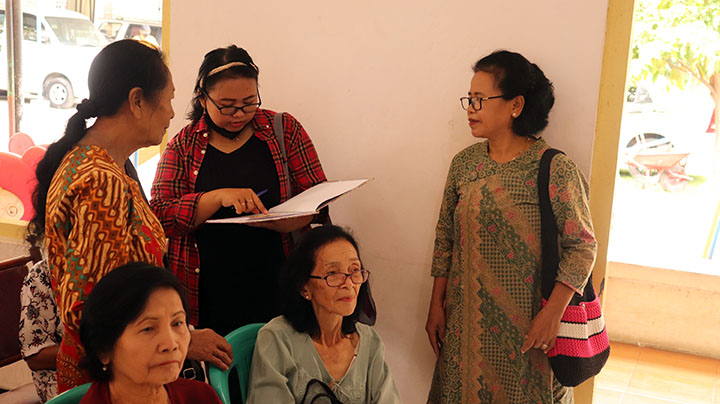gallery kegiatan, Pelayanan Tim Kesehatan GKJ Baki dengan RS Panti Waluyo YAKKUM Surakarta, Komisi Diakonia, gereja kristen jawa, gkj, gkj baki, gereja kristen jawa baki, baki, sukoharjo, gkj klasis sukoharjo, klasis sukoharjo, klasis, sinode gkj, sinode 