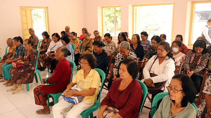 gallery kegiatan, Pelayanan Tim Kesehatan GKJ Baki dengan RS Panti Waluyo YAKKUM Surakarta, Komisi Diakonia, gereja kristen jawa, gkj, gkj baki, gereja kristen jawa baki, baki, sukoharjo, gkj klasis sukoharjo, klasis sukoharjo, klasis, sinode gkj, sinode 