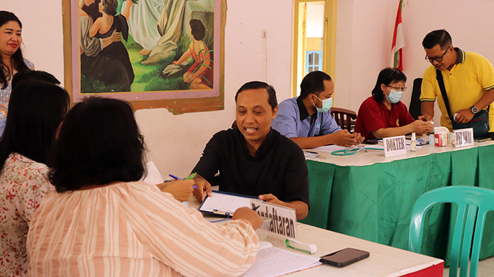 gallery kegiatan, Pelayanan Tim Kesehatan GKJ Baki dengan RS Panti Waluyo YAKKUM Surakarta, Komisi Diakonia, gereja kristen jawa, gkj, gkj baki, gereja kristen jawa baki, baki, sukoharjo, gkj klasis sukoharjo, klasis sukoharjo, klasis, sinode gkj, sinode 