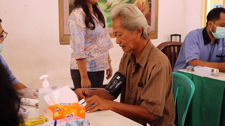 gallery kegiatan, Pelayanan Tim Kesehatan GKJ Baki dengan RS Panti Waluyo YAKKUM Surakarta, Komisi Diakonia, gereja kristen jawa, gkj, gkj baki, gereja kristen jawa baki, baki, sukoharjo, gkj klasis sukoharjo, klasis sukoharjo, klasis, sinode gkj, sinode 