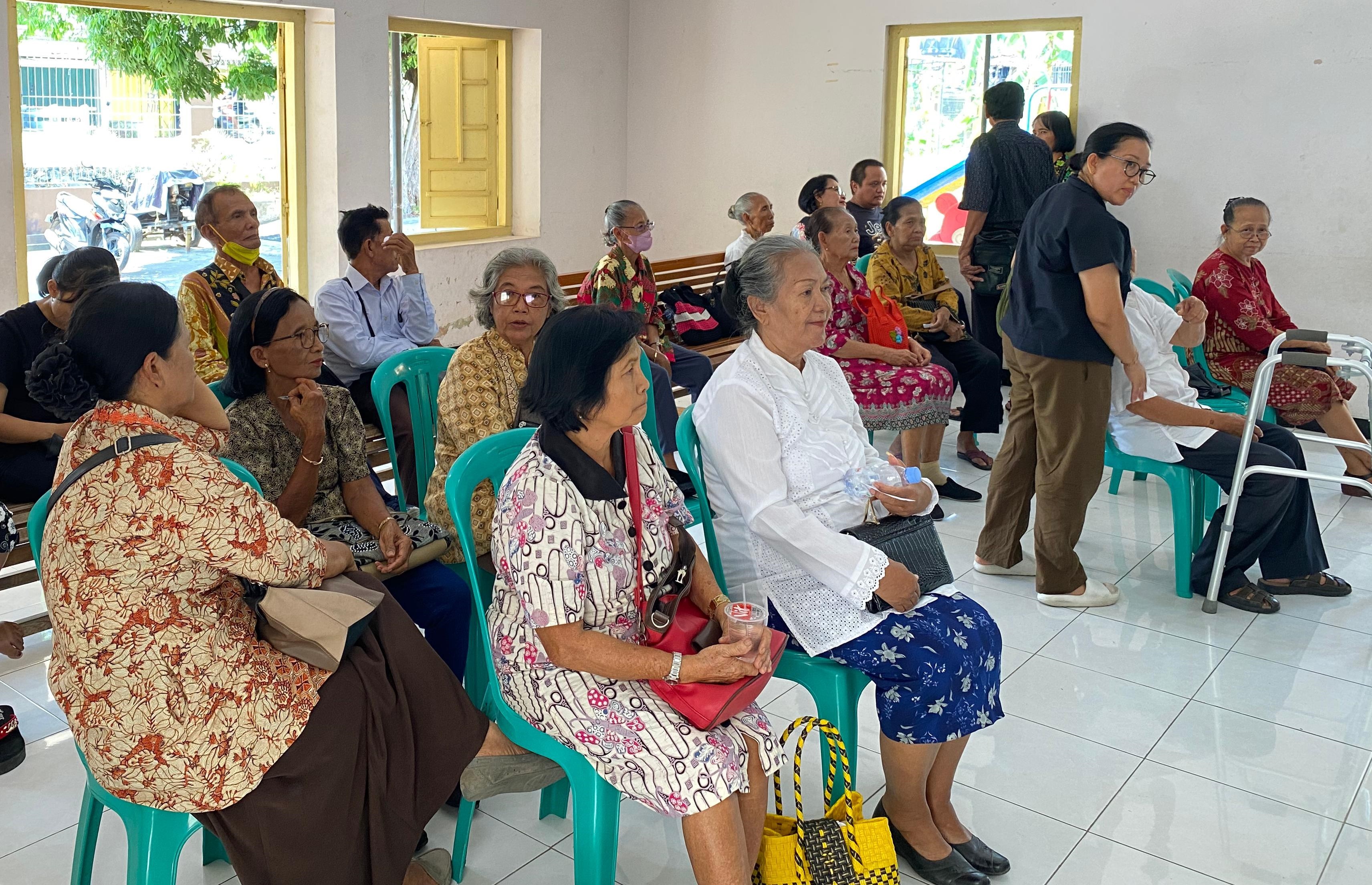 gallery kegiatan, Pemeriksaan Kesehatan Untuk Adiyuswa GKJ BAKI, Komisi Diakonia, gereja kristen jawa, gkj, gkj baki, gereja kristen jawa baki, baki, sukoharjo, gkj klasis sukoharjo, klasis sukoharjo, klasis, sinode gkj, sinode 
