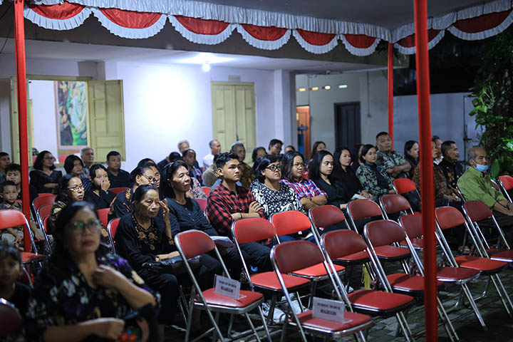 gallery kegiatan, Ibadah Kamis Suci Tahun 2024, Komisi Ibadah, gereja kristen jawa, gkj, gkj baki, gereja kristen jawa baki, baki, sukoharjo, gkj klasis sukoharjo, klasis sukoharjo, klasis, sinode gkj, sinode 