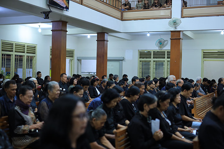 gallery kegiatan, Ibadah Kamis Suci Tahun 2024, Komisi Ibadah, gereja kristen jawa, gkj, gkj baki, gereja kristen jawa baki, baki, sukoharjo, gkj klasis sukoharjo, klasis sukoharjo, klasis, sinode gkj, sinode 