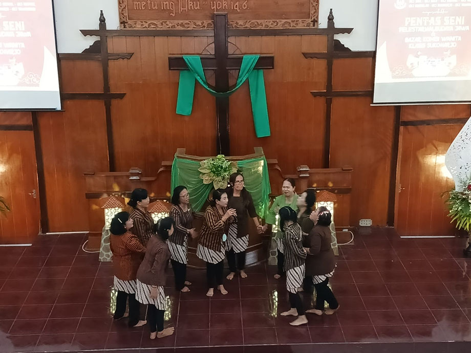 gallery kegiatan, Pentas Seni dan Bazar KWD Sie Perempuan Klasis Sukoharjo, Komisi Warga Dewasa, gereja kristen jawa, gkj, gkj baki, gereja kristen jawa baki, baki, sukoharjo, gkj klasis sukoharjo, klasis sukoharjo, klasis, sinode gkj, sinode 