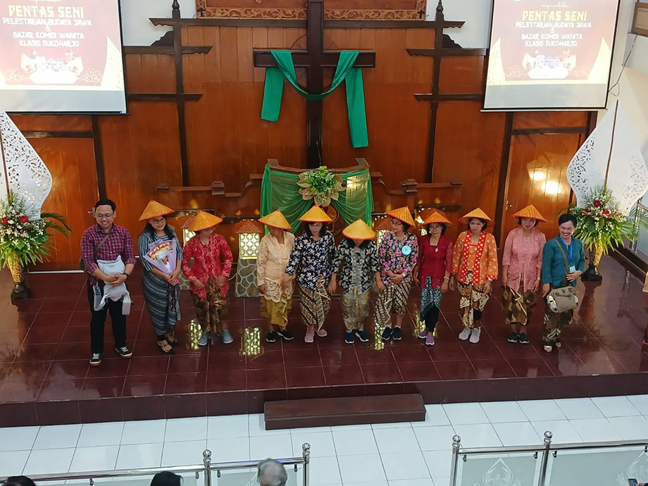gallery kegiatan, Pentas Seni dan Bazar KWD Sie Perempuan Klasis Sukoharjo, Komisi Warga Dewasa, gereja kristen jawa, gkj, gkj baki, gereja kristen jawa baki, baki, sukoharjo, gkj klasis sukoharjo, klasis sukoharjo, klasis, sinode gkj, sinode 